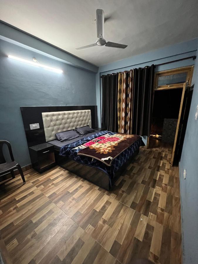 Shanti Cafe & Hostels Kasol Exteriér fotografie